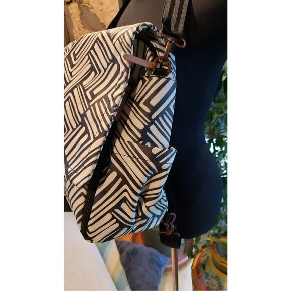 Petunia Pickle Bottom  New no tags - Picture 7 of 8